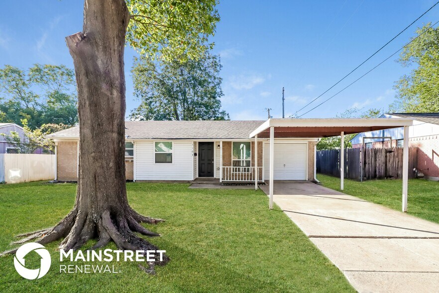 Primary Photo - 1103 Johns Dr