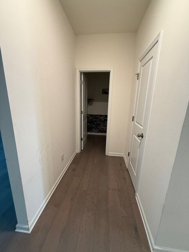 Building Photo - 7339 Wheyfield Dr