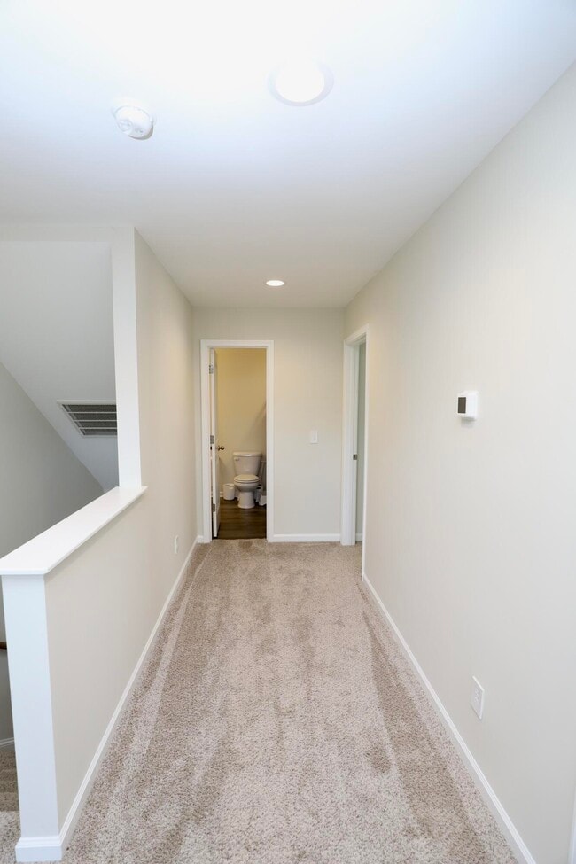 Building Photo - 17 Carriagebrook Cir