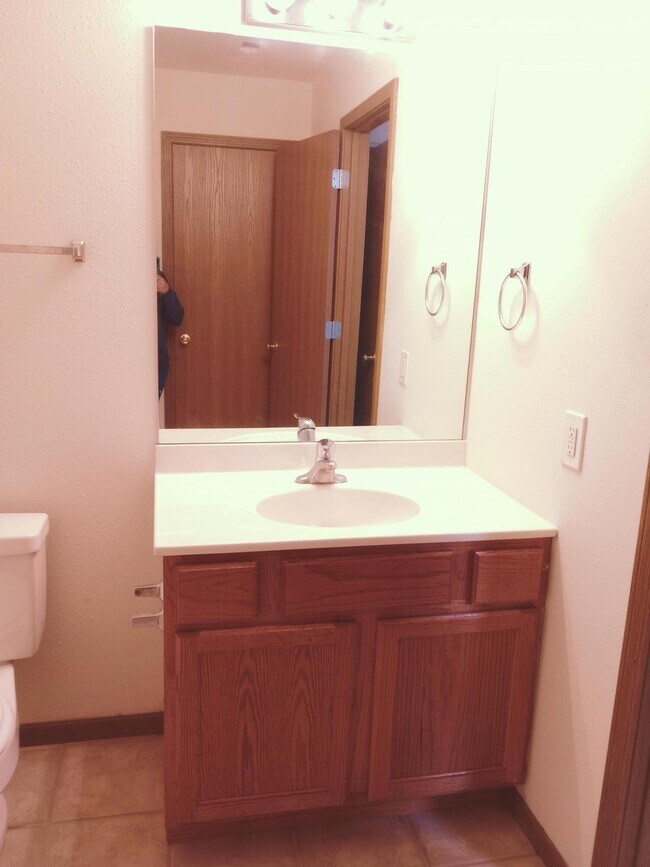 Building Photo - 5708 Canaveral Dr