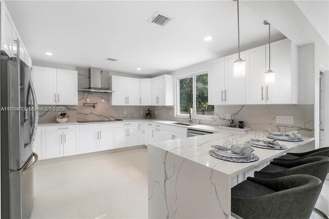 Building Photo - 224 E Acre Dr