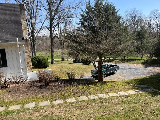 Building Photo - 5447 Rallywood Farm Ln