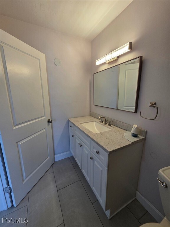 Building Photo - 10452 Lakeport Ct