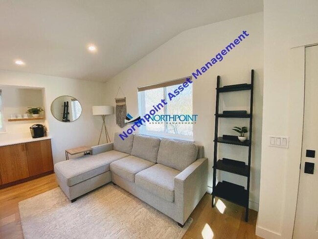 Building Photo - Gorgeous Studio for Rent in Davis