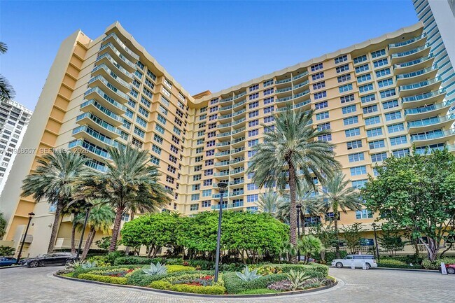 Building Photo - 2501 S Ocean Dr