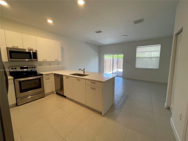 Building Photo - 12179 NW 23rd Ct