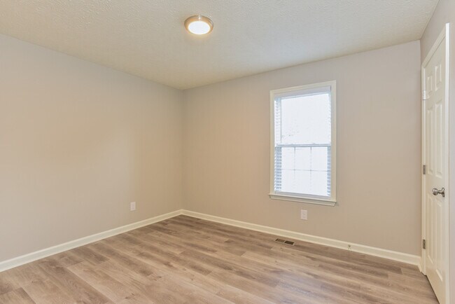 Building Photo - 5115 Mountain Breeze Ct