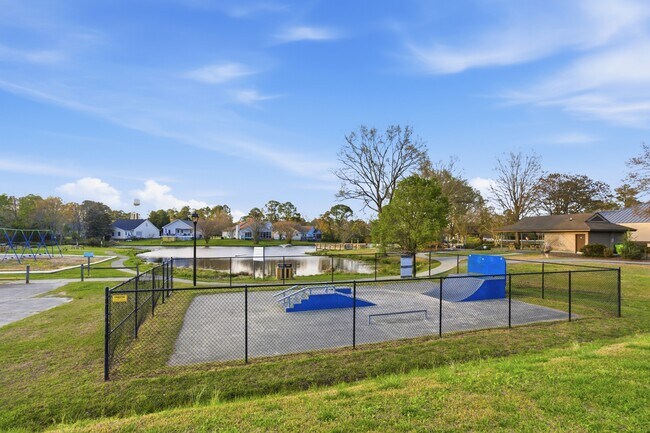 Building Photo - 101 Gatewood Dr