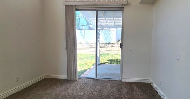 Building Photo - Single Family House - 4 Bedrooms + 2.5 Bat...