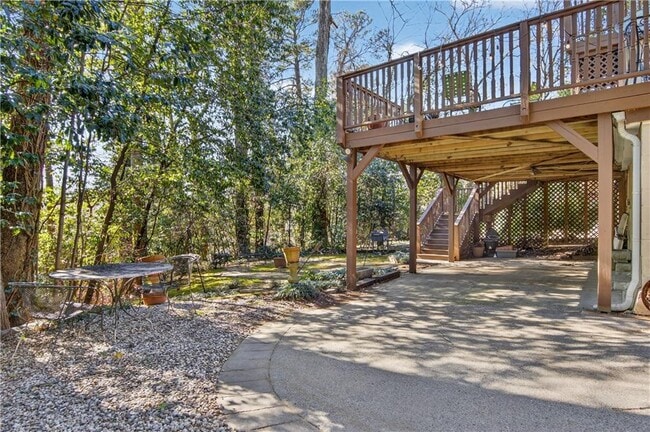 Building Photo - 613 Pelham Rd NE