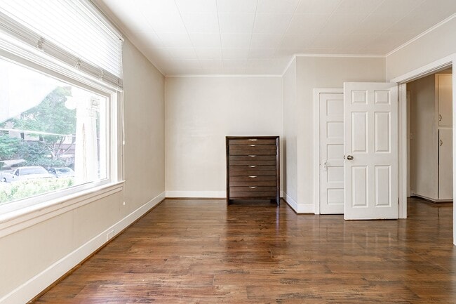 Interior Photo - Luna Mia Co-Living Studios