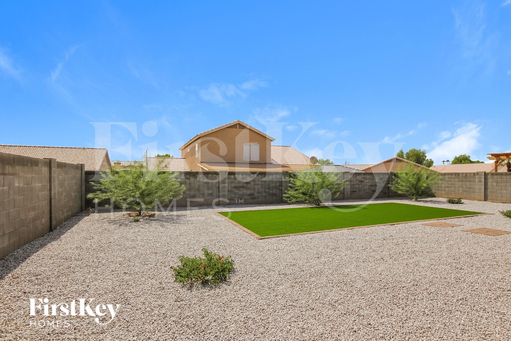 Building Photo - 6396 N 81st Dr