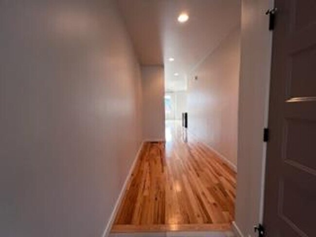 Building Photo - Beautiful single-level  home in Bozeman