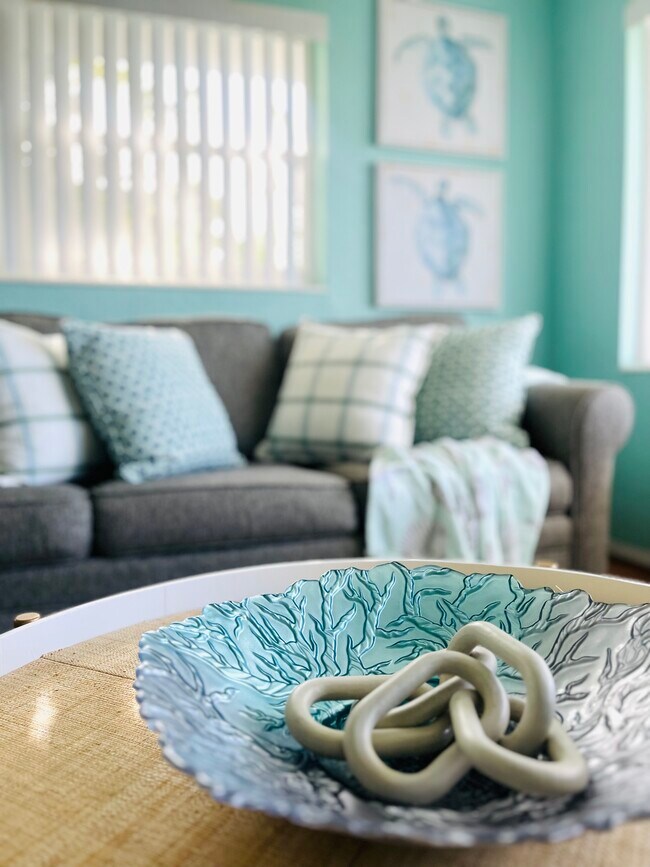 Building Photo - 515 129th Ave E