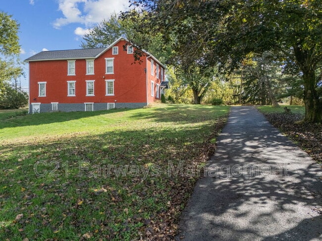 Building Photo - 8113 US-22