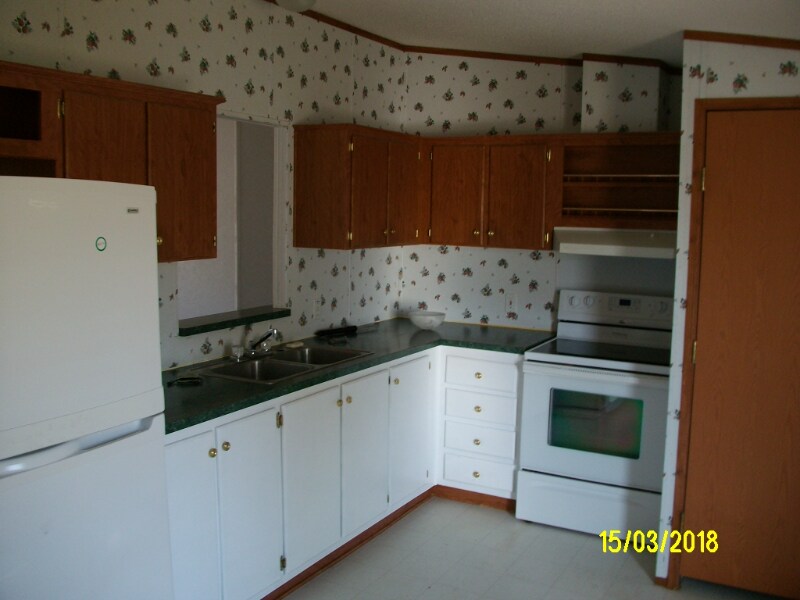 Building Photo - 387 Deanne Ln