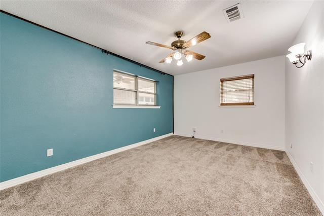 Building Photo - 433 Circleview Dr S