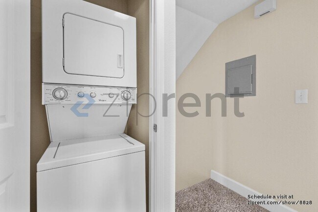 Building Photo - 454 Bolinger Common