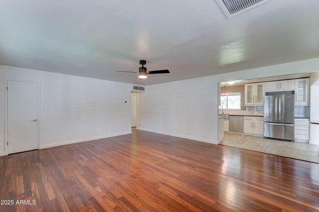 Building Photo - 4019 E Turney Ave