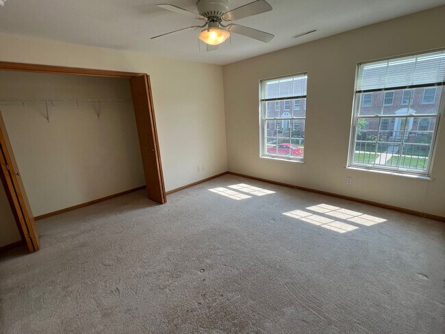 Building Photo - 2519 Bristol Dr