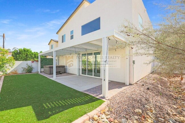 Building Photo - Amazing Rental in Lower Arcadia available ...