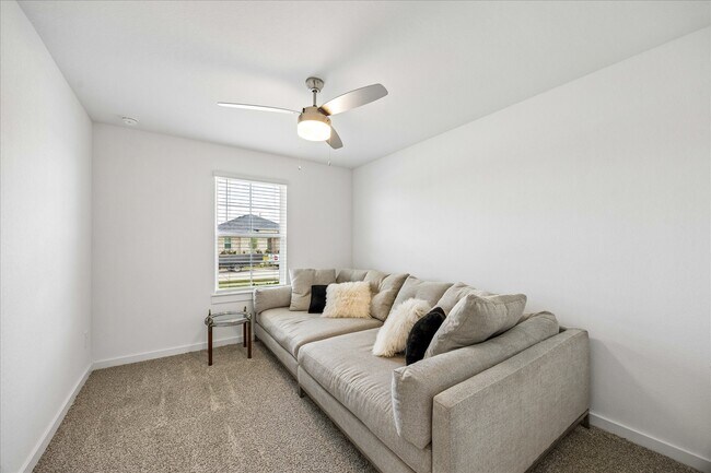 Building Photo - 3335 Kendleshire Ln