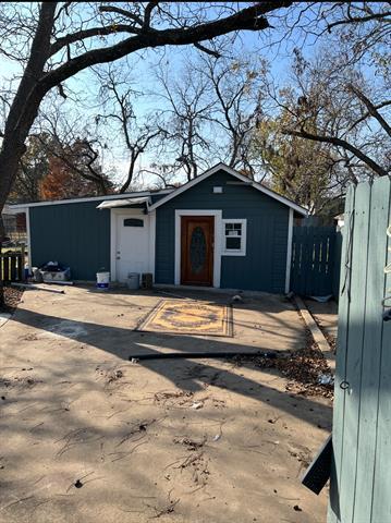 Building Photo - 1614 N Woods St