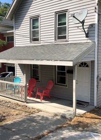 Primary Photo - 119 Hudson St