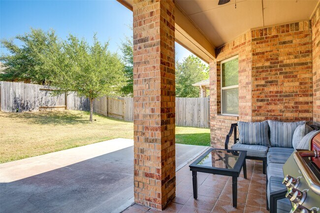 Building Photo - 8470 Coral Cove Pass Ln