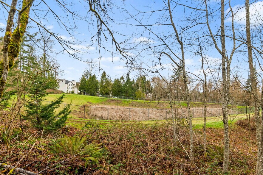 Building Photo - 1102 Irving St SW