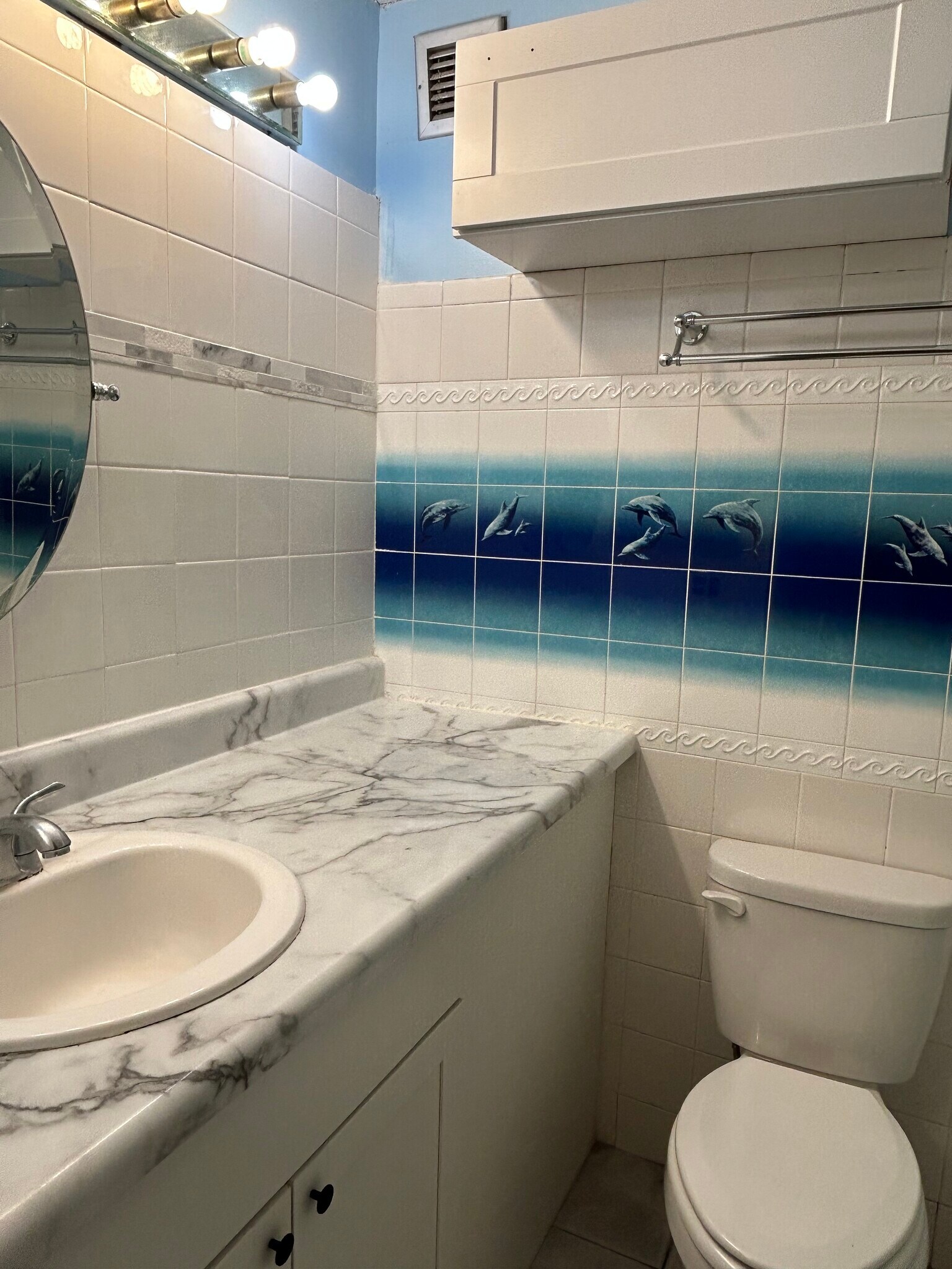 Bathroom - 8817 S Thomas Dr