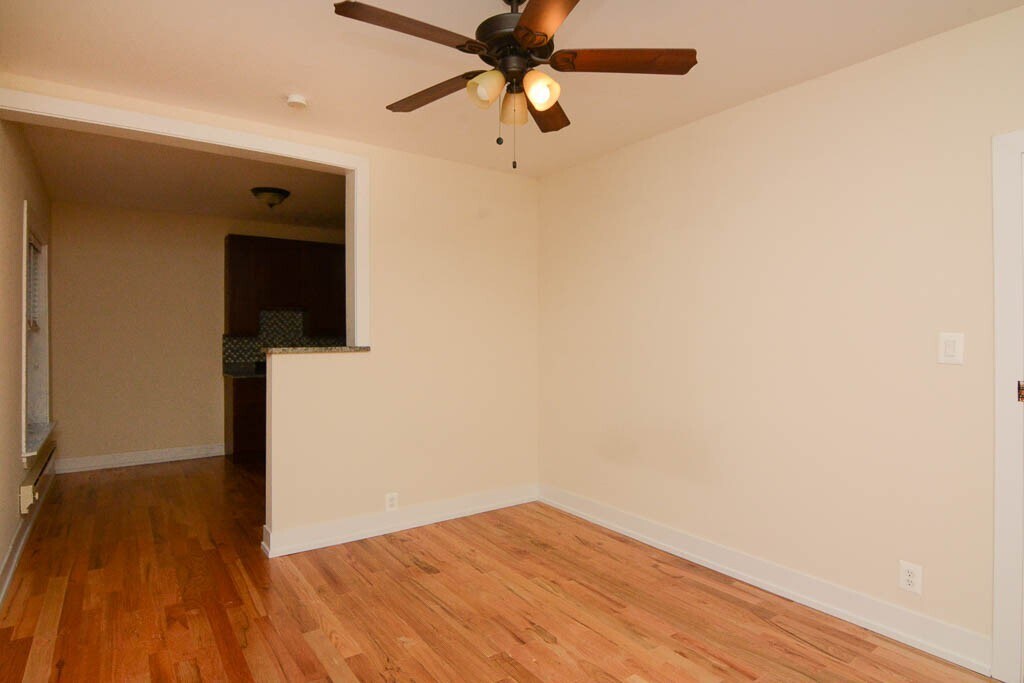 Building Photo - 2850 N Orchard St