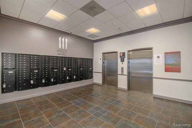 Building Photo - 111 N Ashley St