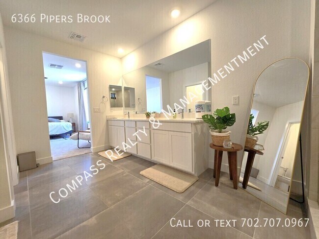 Building Photo - 6366 Pipers Brk Ln