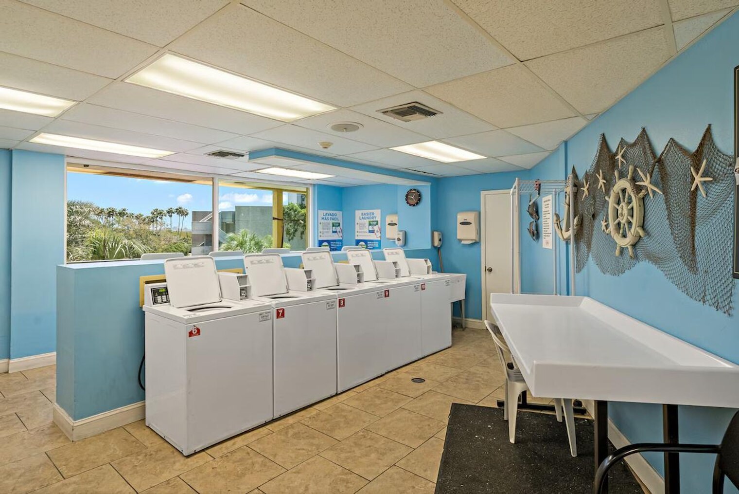 Building Photo - 2502 N Rocky Point Dr