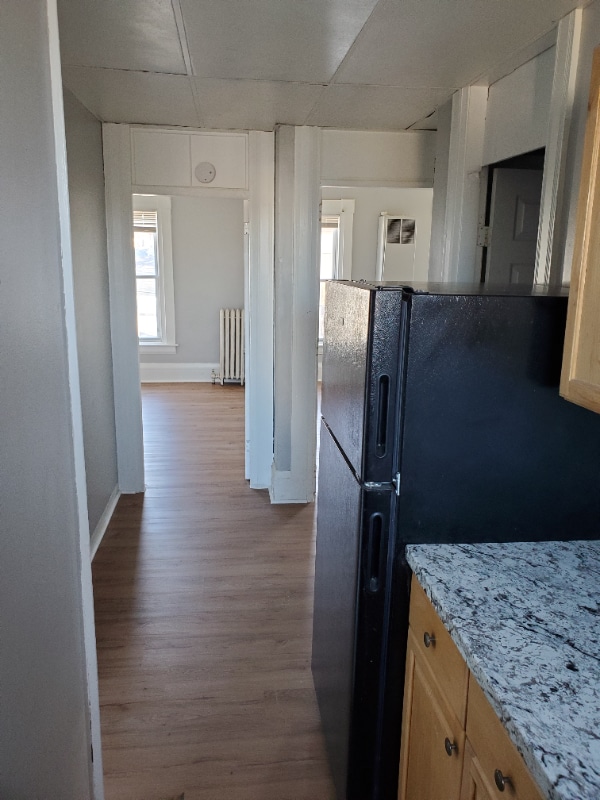 Building Photo - 490 Pine St