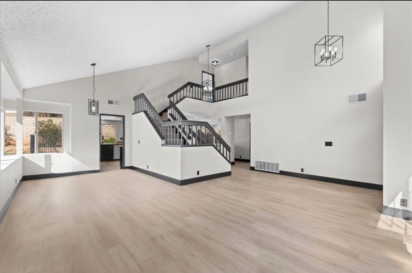 Building Photo - 120 Sandpoint Ln