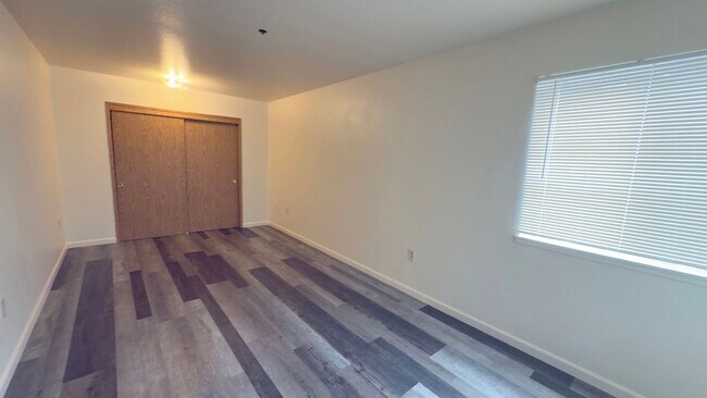 Building Photo - 518 Jetty St