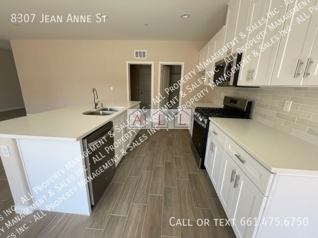 Building Photo - 8307 Jean Anne St