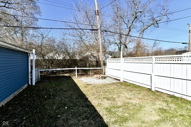 Building Photo - 6186 Evanston Ave