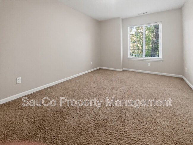 Building Photo - 3069 SW Lanterna Pl