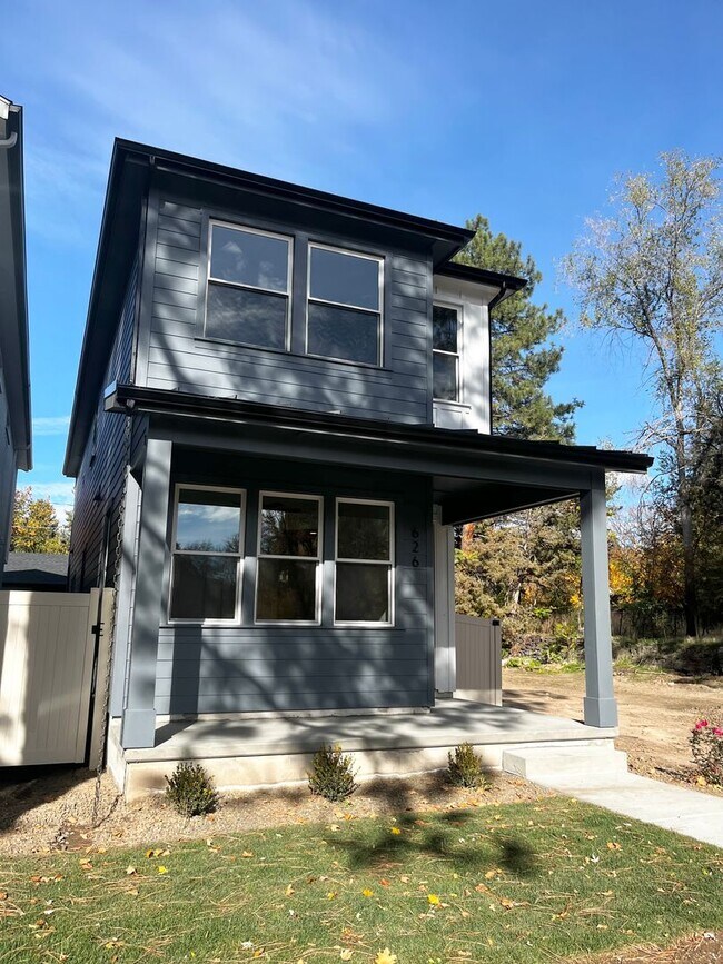 Building Photo - Stunning New Build in Boise’s East End – W...