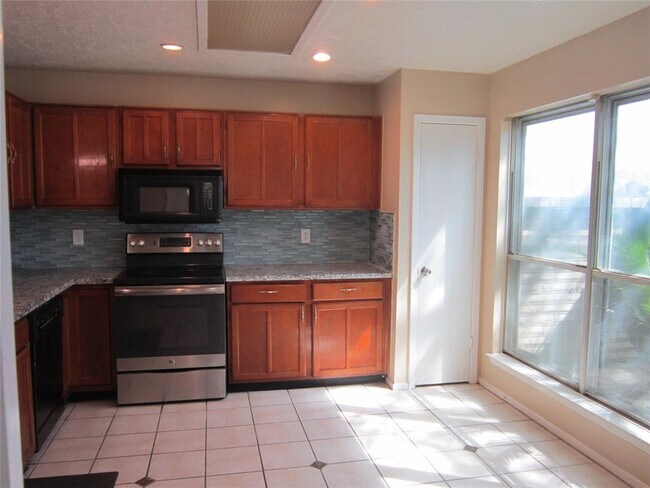 Building Photo - 8334 S Meadow Bird Cir