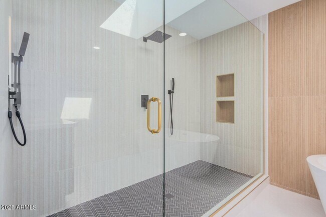 Building Photo - 2220 N 66th St