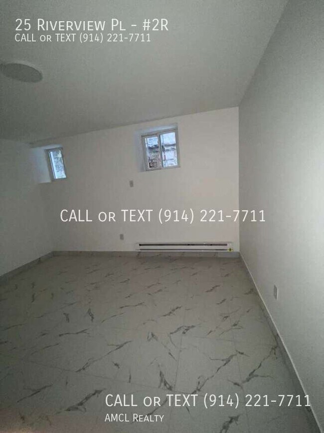 Building Photo - 25 Riverview Pl