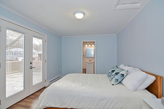 Building Photo - WINTER RENTAL:  Twin Lights