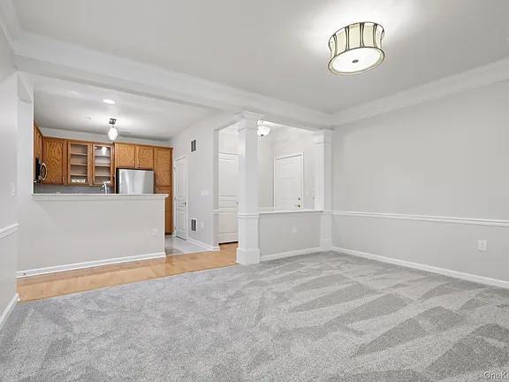 Building Photo - 28 N De Baun Ave