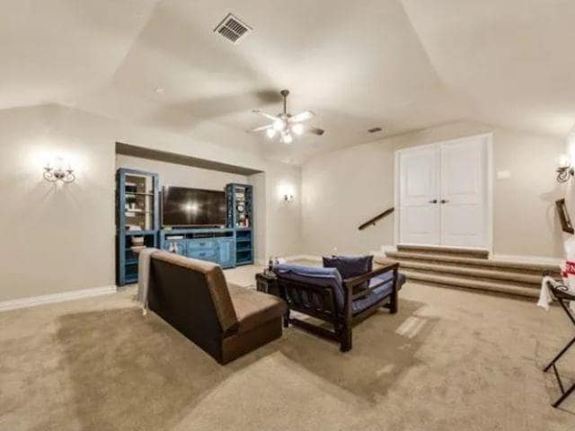 Building Photo - 935 Pelican Dr