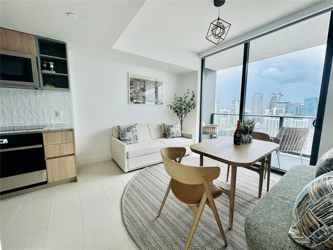 Building Photo - 159 NE 6th St