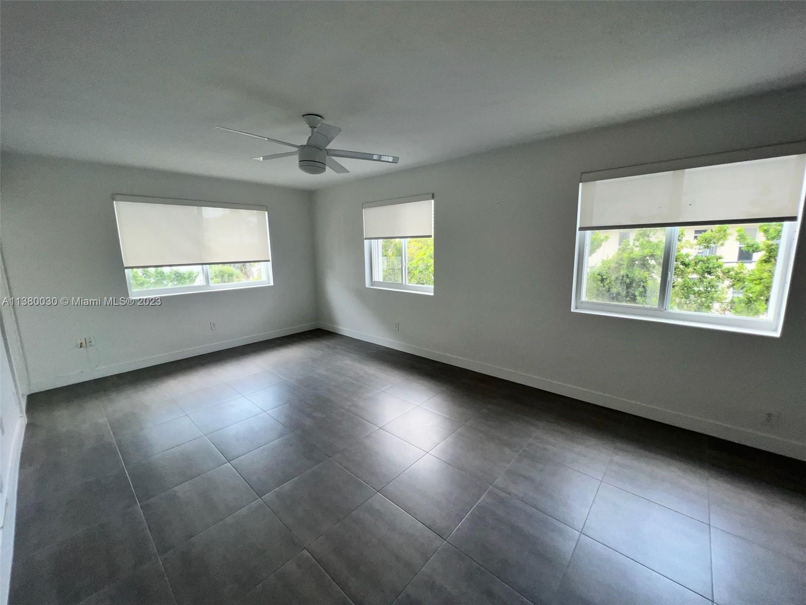 Building Photo - 240 Galen Dr